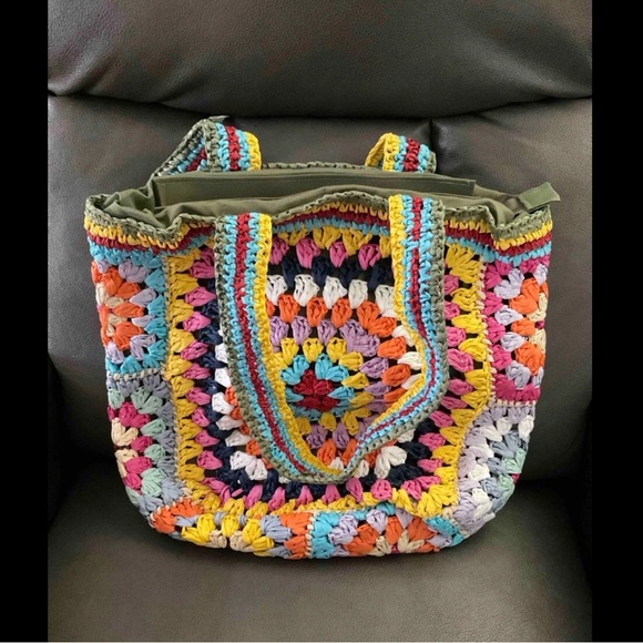 Colorful Crochet Bag - Picture 3 of 9